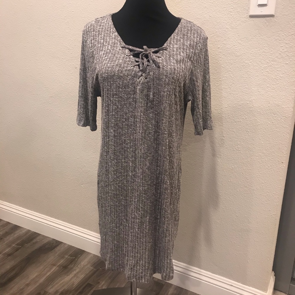 🎉NWT Adam Levine Gray dress/shirt